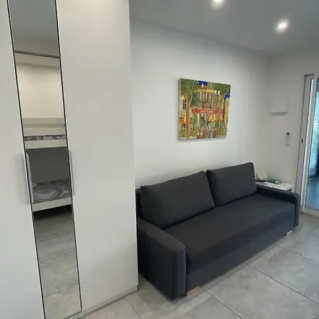 San Paolisa Apartment Hyeres